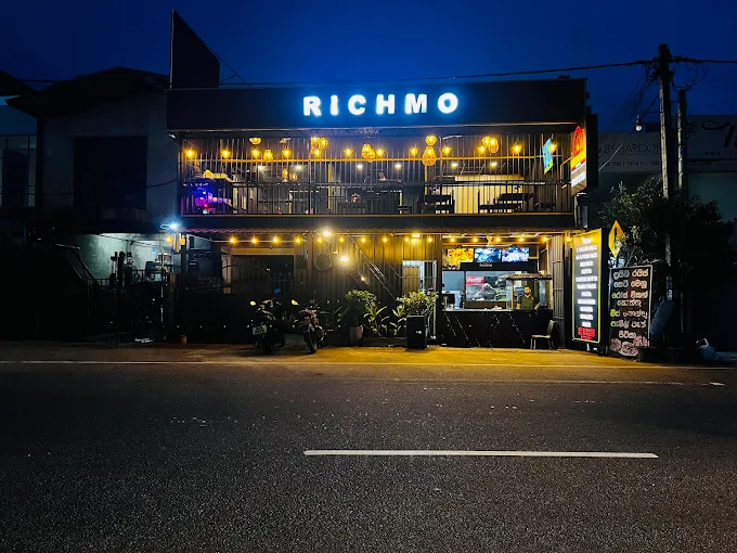 Richmo Suwarapola branch exterior
